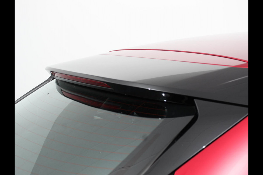 Mazda CX-30 2.0 e-SkyActiv-X 180pk M Hybrid Comfort Navigatie Climate Control Trekhaak Cruise Control Adaptive Lichtmetalen velgen Camera Parkeer sensoren Led Dab