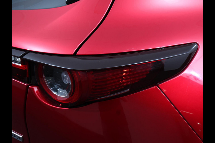 Mazda CX-30 2.0 e-SkyActiv-X 180pk M Hybrid Comfort Navigatie Climate Control Trekhaak Cruise Control Adaptive Lichtmetalen velgen Camera Parkeer sensoren Led Dab