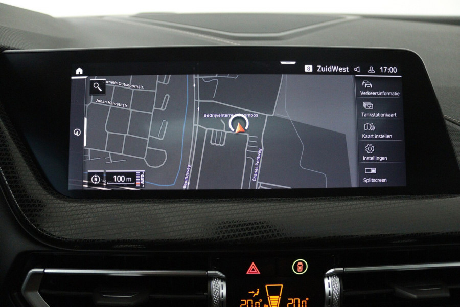 BMW 1-serie 118i Introduction Edition M Sport (PANO, M-PAKKET, CAMERA, STUURVERWARMING, SFEERVERLICHTI