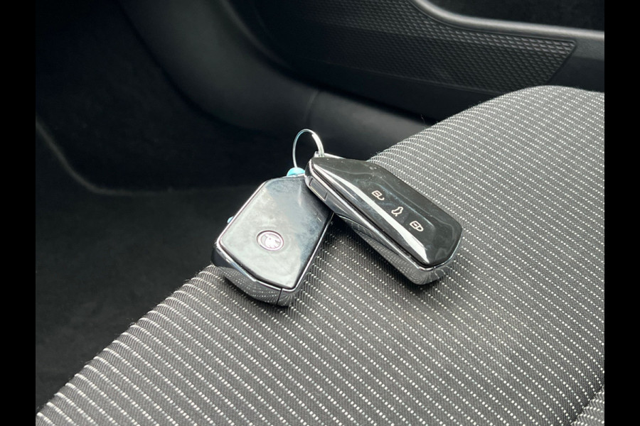 Škoda Octavia Combi BWJ 2021 | 1.0TSI 111PK Business Edition | PANO SCHUIFDAK | VIRTUAL COCKPIT | CARPLAY | CLIMA | NAVI | PDC 2X |