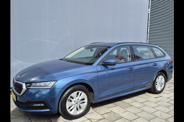 Škoda Octavia Combi BWJ 2021 | 1.0TSI 111PK Business Edition | PANO SCHUIFDAK | VIRTUAL COCKPIT | CARPLAY | CLIMA | NAVI | PDC 2X |