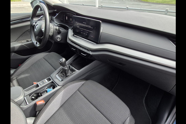 Škoda Octavia Combi BWJ 2021 | 1.0TSI 111PK Business Edition | PANO SCHUIFDAK | VIRTUAL COCKPIT | CARPLAY | CLIMA | NAVI | PDC 2X |