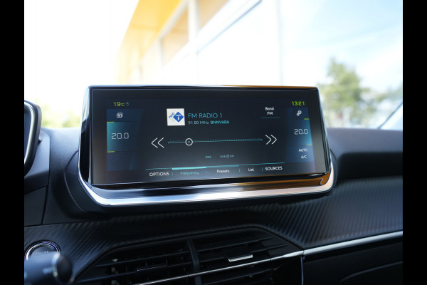 Peugeot e-208 EV Allure Pack 50 kWh | Apple Carplay/Android Auto | Cruise | Achteruitrijcamera |