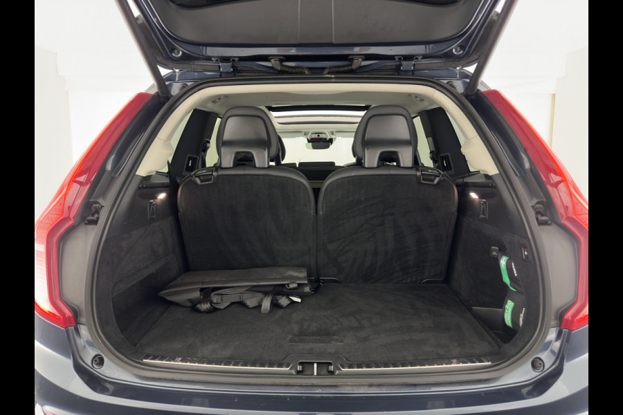 Volvo XC90 2.0 T8 Recharge AWD Inscription ExclusiveV [7-Pers.] (Plug-in) Aut. *PANO | HEAD-UP | LEATHER | FULL-LED | BOWERS&WILKINS | MEMORY-PACK | HEATED-SPORTSEATS | BLIND-SPOT | DIGI-COCKPIT | NAVI-FULLMAP | PRIVACY-GLASS | CAMERA | ECC | PDC | 20''ALU | TOWBAR