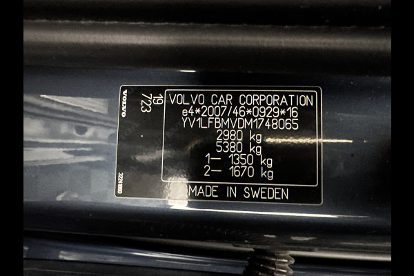 Volvo XC90 2.0 T8 Recharge AWD Inscription ExclusiveV [7-Pers.] (Plug-in) Aut. *PANO | HEAD-UP | LEATHER | FULL-LED | BOWERS&WILKINS | MEMORY-PACK | HEATED-SPORTSEATS | BLIND-SPOT | DIGI-COCKPIT | NAVI-FULLMAP | PRIVACY-GLASS | CAMERA | ECC | PDC | 20''ALU | TOWBAR