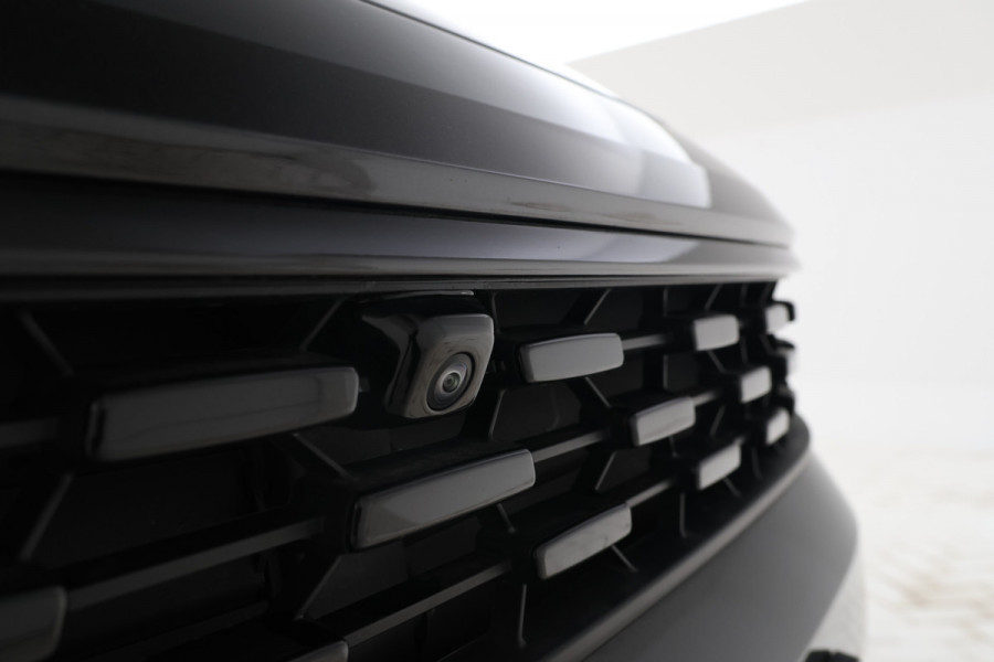 Lynk & Co 01 1.5 Full black, Panorama, Apple carplay!
