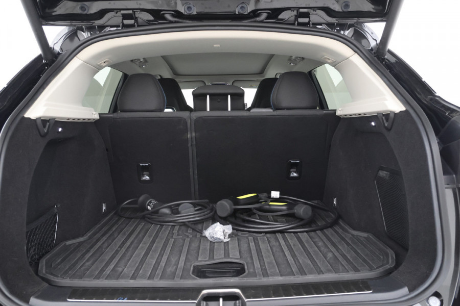 Lynk & Co 01 1.5 Full black, Panorama, Apple carplay!