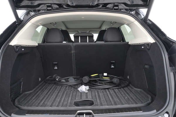 Lynk & Co 01 1.5 Full black, Panorama, Apple carplay!