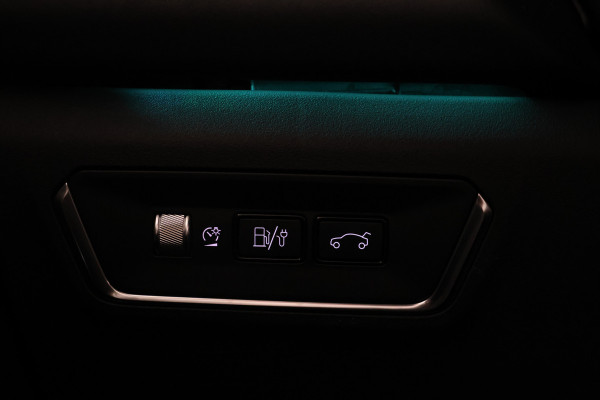 Lynk & Co 01 1.5 Full black, Panorama, Apple carplay!
