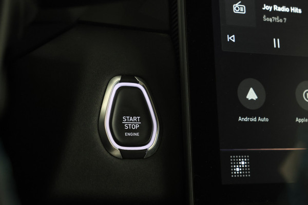 Lynk & Co 01 1.5 Full black, Panorama, Apple carplay!