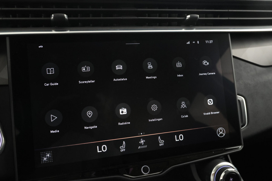 Lynk & Co 01 1.5 Full black, Panorama, Apple carplay!