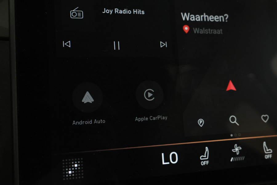 Lynk & Co 01 1.5 Full black, Panorama, Apple carplay!