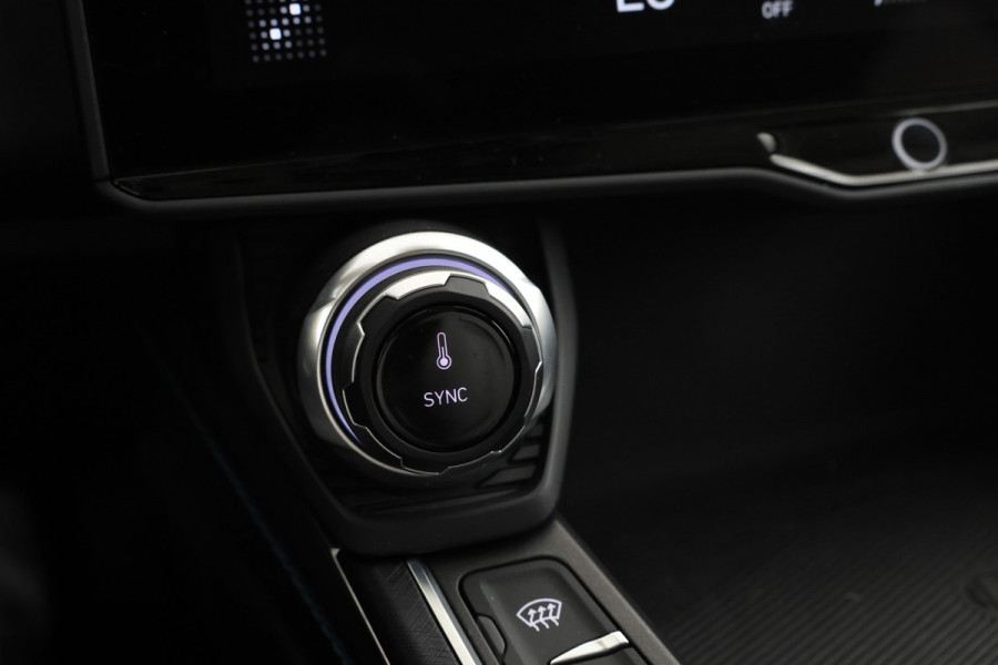 Lynk & Co 01 1.5 Full black, Panorama, Apple carplay!