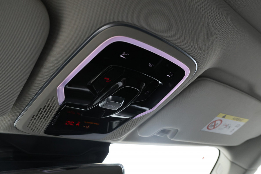 Lynk & Co 01 1.5 Full black, Panorama, Apple carplay!