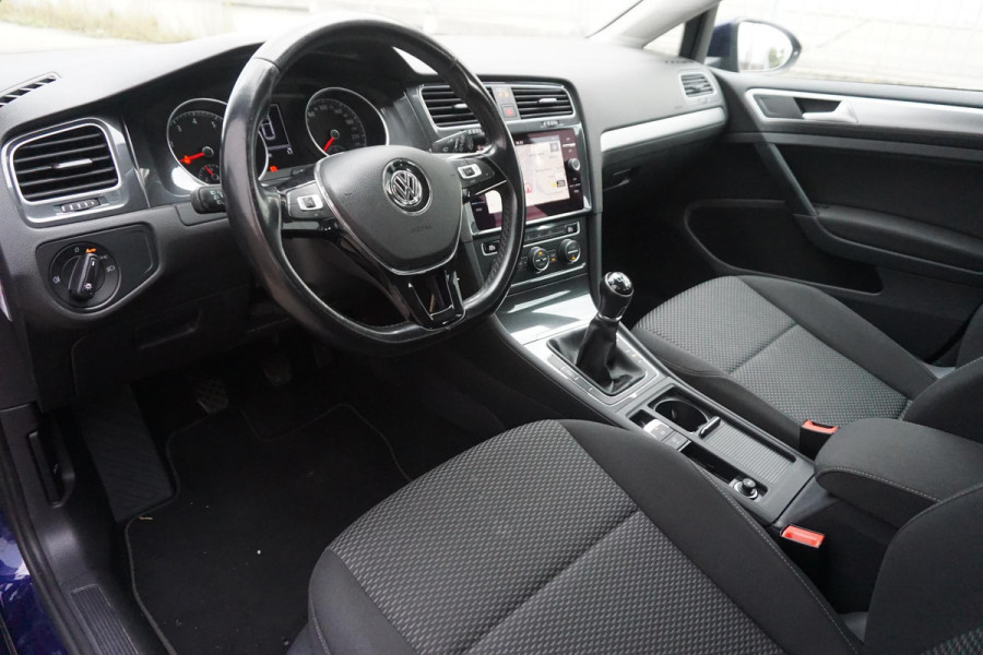 Volkswagen Golf 1.0 TSI 115PK/Camera/18Inch.LMV.Nieuw!/CARPLAY.