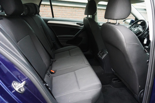 Volkswagen Golf 1.0 TSI 115PK/Camera/18Inch.LMV.Nieuw!/CARPLAY.