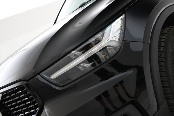 Volvo XC40 1.5 T3 Momentum IntelliSafe, Carplay, Half Leer, Cruise