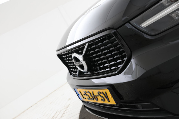 Volvo XC40 1.5 T3 Momentum IntelliSafe, Carplay, Half Leer, Cruise