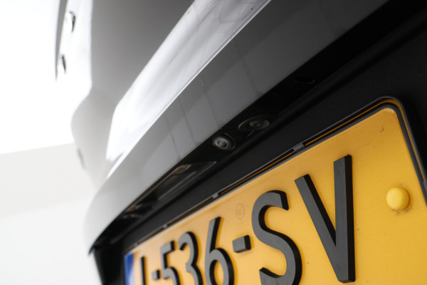 Volvo XC40 1.5 T3 Momentum IntelliSafe, Carplay, Half Leer, Cruise