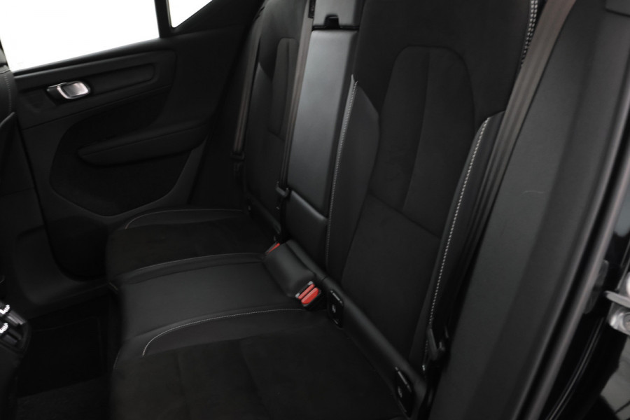 Volvo XC40 1.5 T3 Momentum IntelliSafe, Carplay, Half Leer, Cruise