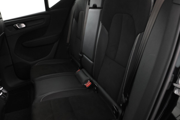 Volvo XC40 1.5 T3 Momentum IntelliSafe, Carplay, Half Leer, Cruise