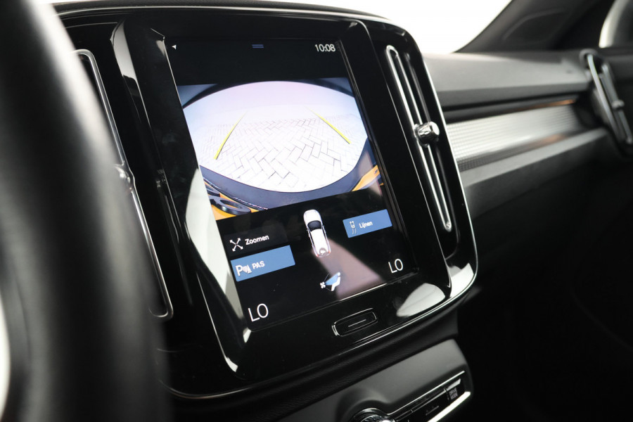 Volvo XC40 1.5 T3 Momentum IntelliSafe, Carplay, Half Leer, Cruise