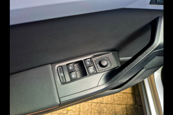 Seat Arona 1.5 EcoTSI FR Business Connect Xcellence