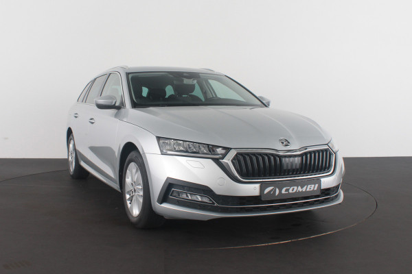 Škoda Octavia Combi 1.0 TSI Business Edition > Camera/Trekhaak/Sfeerverlichting/Keyless