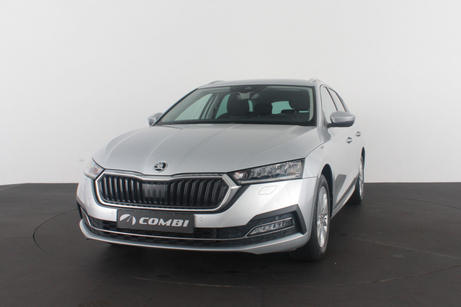 Škoda Octavia Combi 1.0 TSI Business Edition > Camera/Trekhaak/Sfeerverlichting/Keyless
