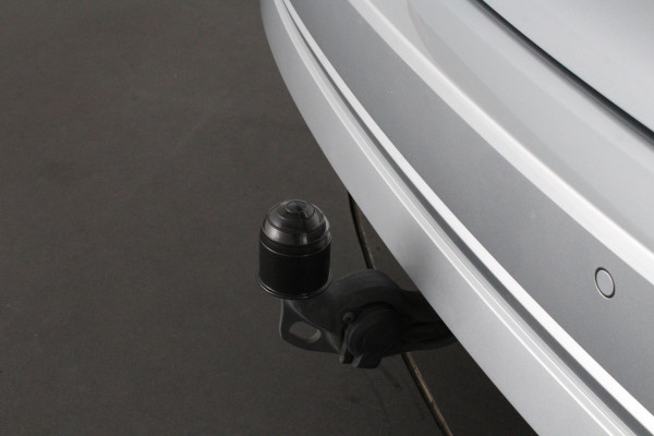Škoda Octavia Combi 1.0 TSI Business Edition > Camera/Trekhaak/Sfeerverlichting/Keyless