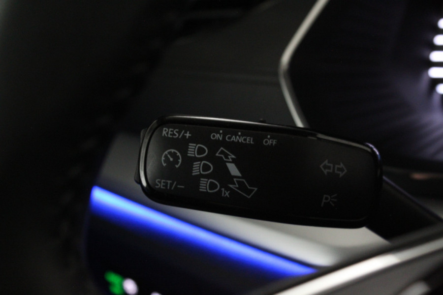 Škoda Octavia Combi 1.0 TSI Business Edition > Camera/Trekhaak/Sfeerverlichting/Keyless