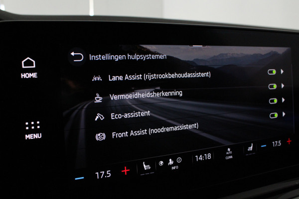 Škoda Octavia Combi 1.0 TSI Business Edition > Camera/Trekhaak/Sfeerverlichting/Keyless