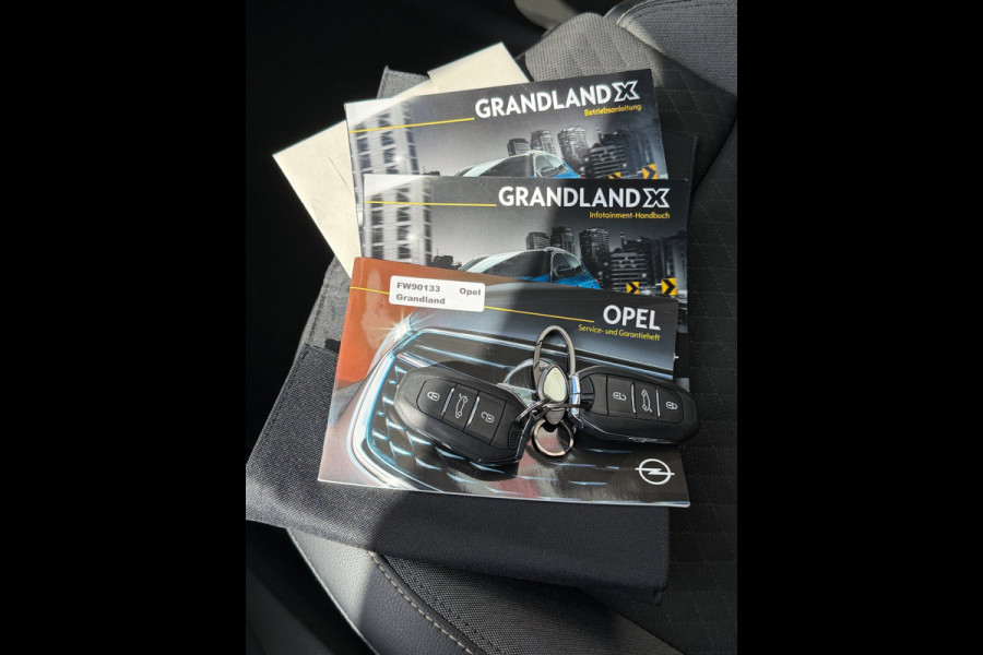 Opel Grandland X 1.2 Turbo Elegance AUTOMAAT - Navigatie / Apple CarPlay I Airco I LED I PDC I Sport velgen I Dealer onderhouden