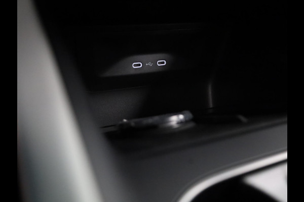 Škoda Elroq 85 Business Edition 286pk | Elektr. bestuurdersstoel | Elektr. achterklep | Head-up | 360 camera | 20" lichtmetaal |