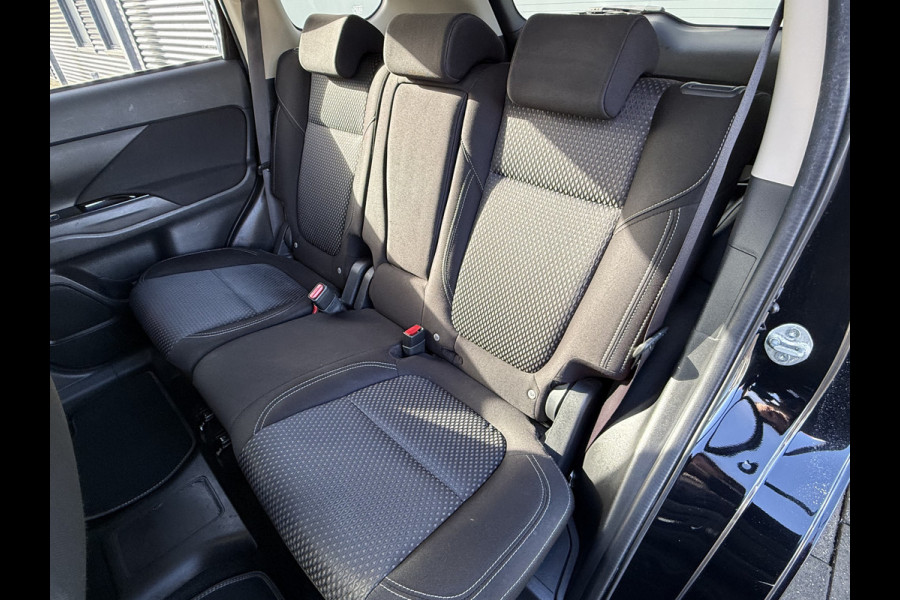 Mitsubishi Outlander BWJ 2021 | 2.4 225PK PHEV Pure | CLIMA | NAVI | STOELVERW | CAMERA A | CARPLAY |