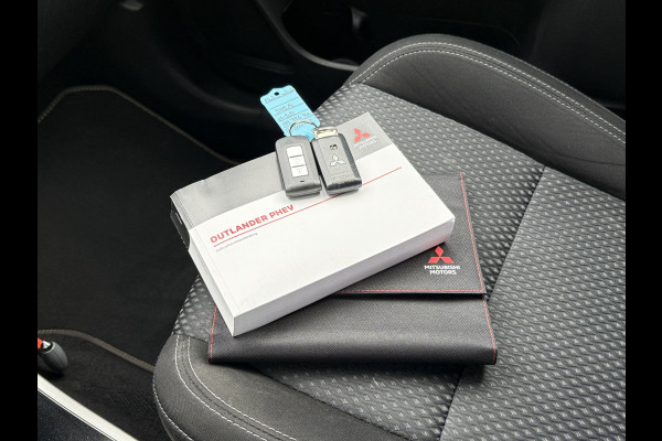 Mitsubishi Outlander BWJ 2021 | 2.4 225PK PHEV Pure | CLIMA | NAVI | STOELVERW | CAMERA A | CARPLAY |