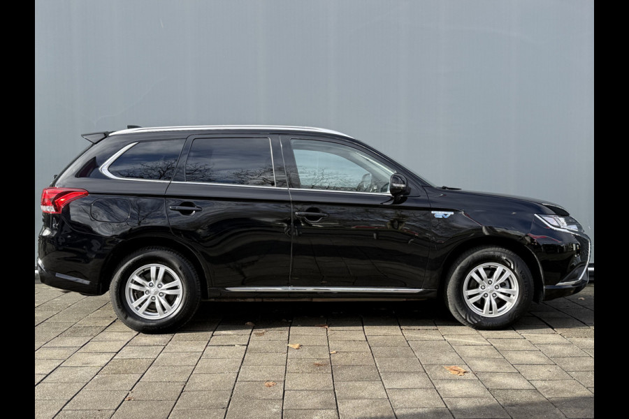 Mitsubishi Outlander BWJ 2021 | 2.4 225PK PHEV Pure | CLIMA | NAVI | STOELVERW | CAMERA A | CARPLAY |
