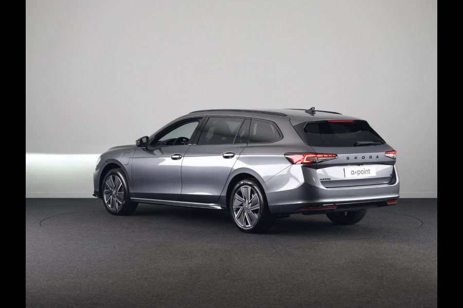 Škoda Superb Combi 1.5 TSI PHEV Sportline Business 204 pk 6 versn. DSG | Trekhaak | Winterpakket | Panorama Dak