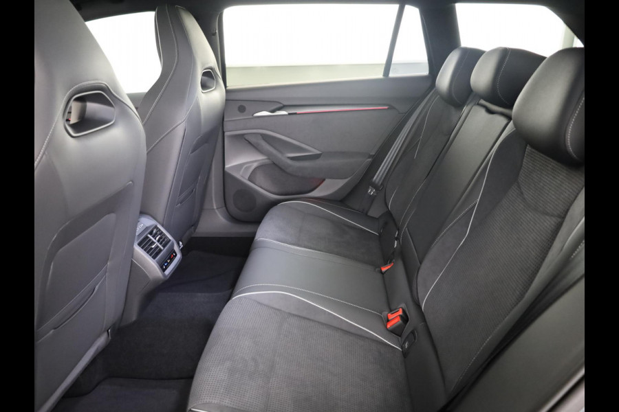 Škoda Superb Combi 1.5 TSI PHEV Sportline Business 204 pk 6 versn. DSG | Trekhaak | Winterpakket | Panorama Dak