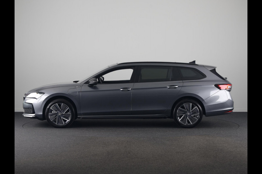 Škoda Superb Combi 1.5 TSI PHEV Sportline Business 204 pk 6 versn. DSG | Trekhaak | Winterpakket | Panorama Dak