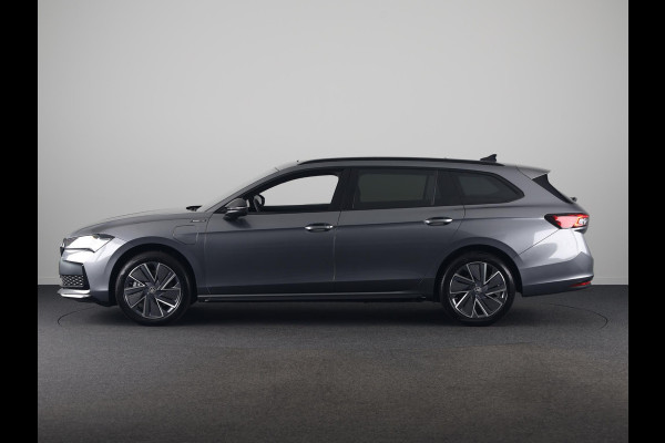 Škoda Superb Combi 1.5 TSI PHEV Sportline Business 204 pk 6 versn. DSG | Trekhaak | Winterpakket | Panorama Dak