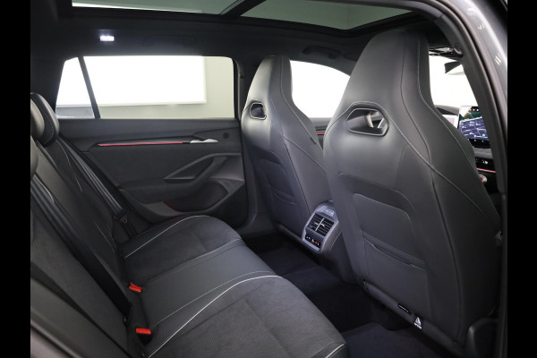 Škoda Superb Combi 1.5 TSI PHEV Sportline Business 204 pk 6 versn. DSG | Trekhaak | Winterpakket | Panorama Dak