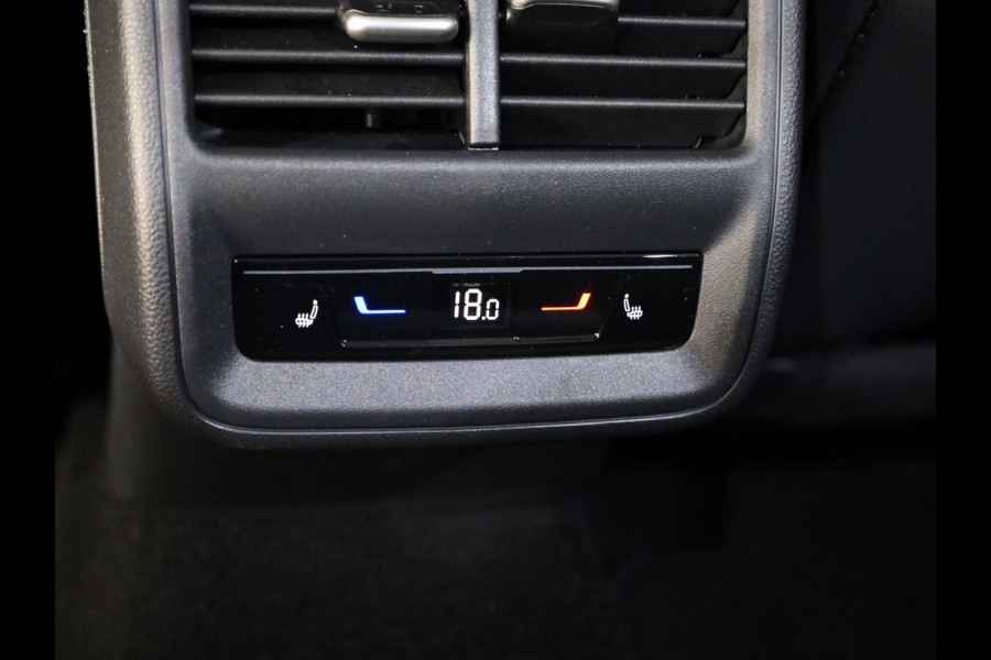 Škoda Superb Combi 1.5 TSI PHEV Sportline Business 204 pk 6 versn. DSG | Trekhaak | Winterpakket | Panorama Dak