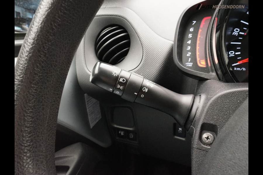Citroën C1 1.0 VTi Feel (APPLE CARPLAY,PARKEERSENSOREN,LED VERLICHTING,CRUISE,AIRCO,COMFORT-STOELEN,TOPCONDITIE)
