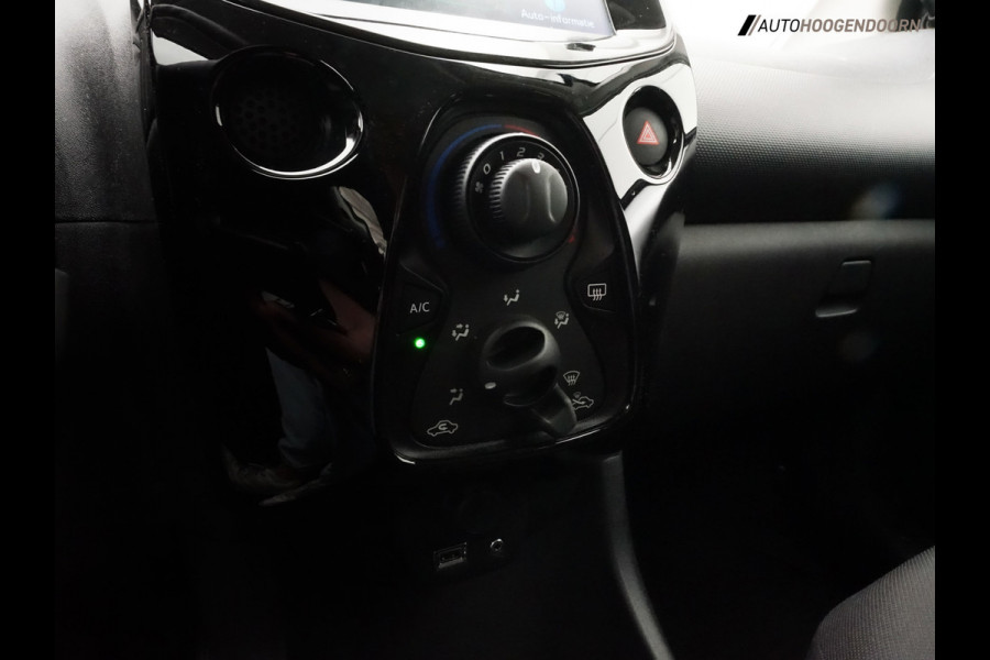 Citroën C1 1.0 VTi Feel (APPLE CARPLAY,PARKEERSENSOREN,LED VERLICHTING,CRUISE,AIRCO,COMFORT-STOELEN,TOPCONDITIE)