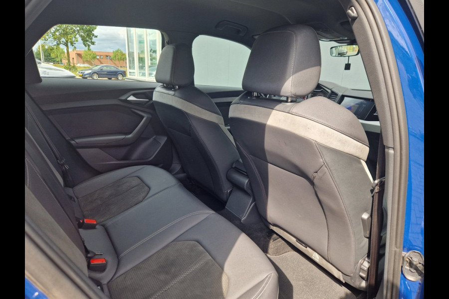 Audi A1 Sportback 40 TFSI 207PK 3x S-Line /Matrix /Keyless /Ascari Blue