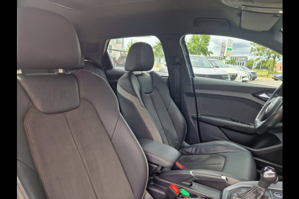 Audi A1 Sportback 40 TFSI 207PK 3x S-Line /Matrix /Keyless /Ascari Blue