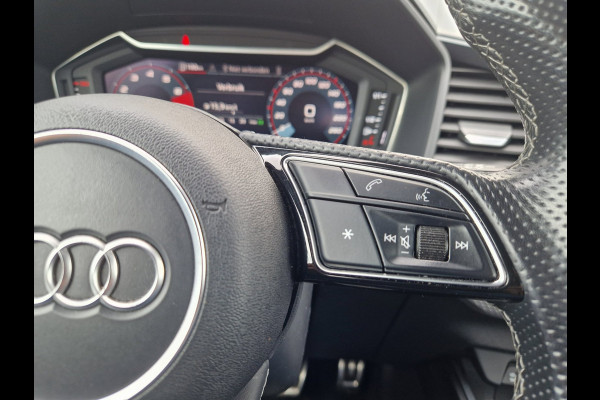 Audi A1 Sportback 40 TFSI 207PK 3x S-Line /Matrix /Keyless /Ascari Blue