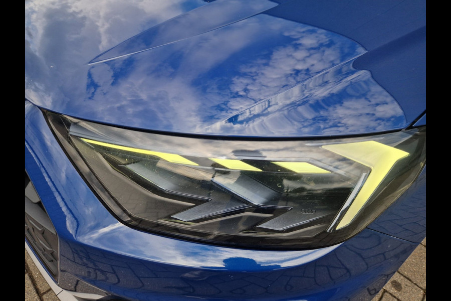 Audi A1 Sportback 40 TFSI 207PK 3x S-Line /Matrix /Keyless /Ascari Blue