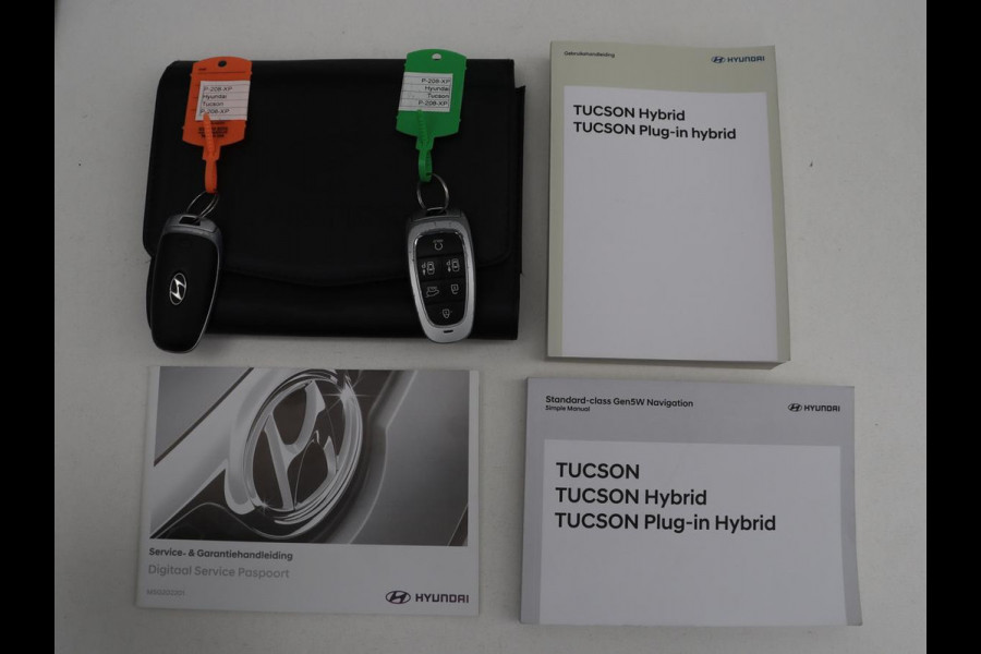 Hyundai Tucson 1.6 T-GDI PHEV Premium 4WD | SOH 96,9% | Memory | Leder | Stuur/stoel verwarming | Stoel ventilatie | Adaptive cruise | 360 camera | Park assist | Achterbank verwarming | Climate control